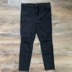 American Eagle black skinny jeans size 18 long